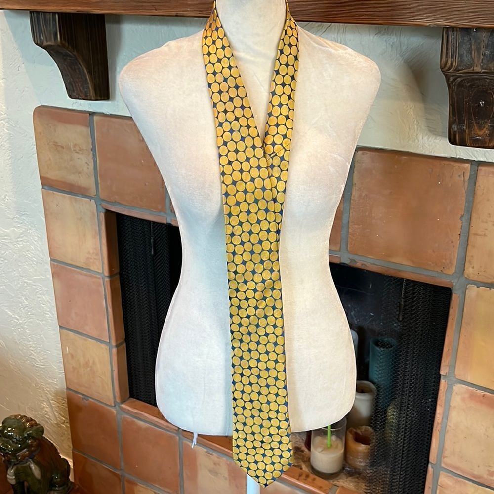 Ted Baker London Blue and Gold Circles Silk Tie!